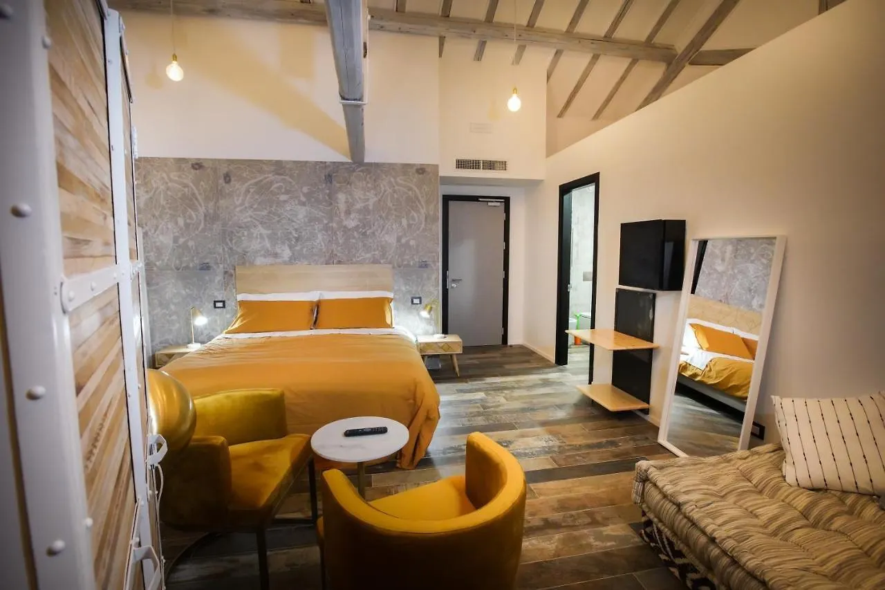 ** Guest house Rosso Cortese Rome Italy